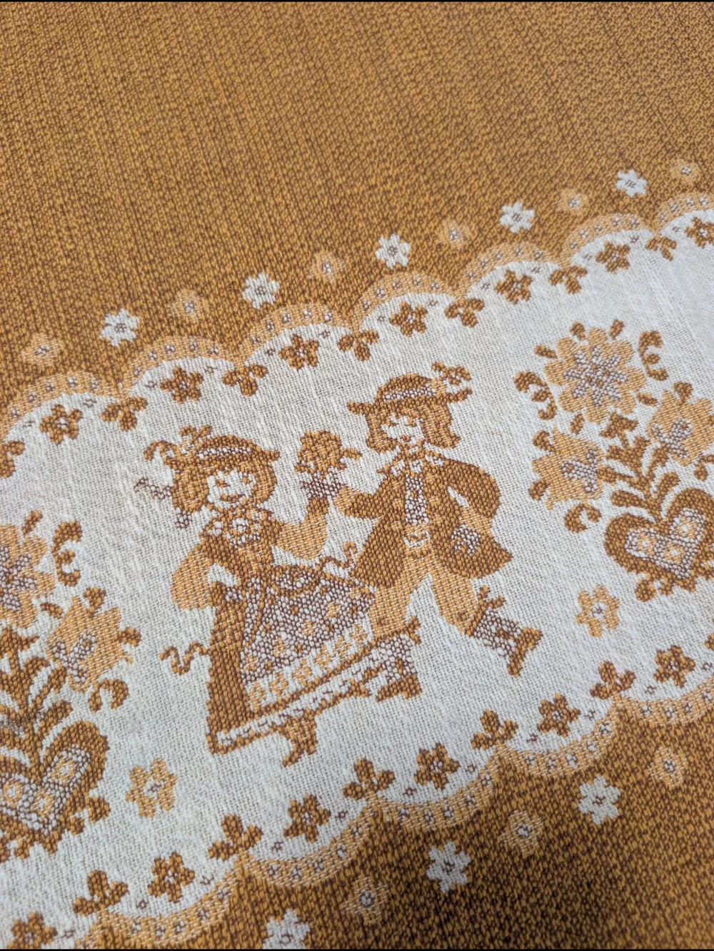 N/A unique elegant